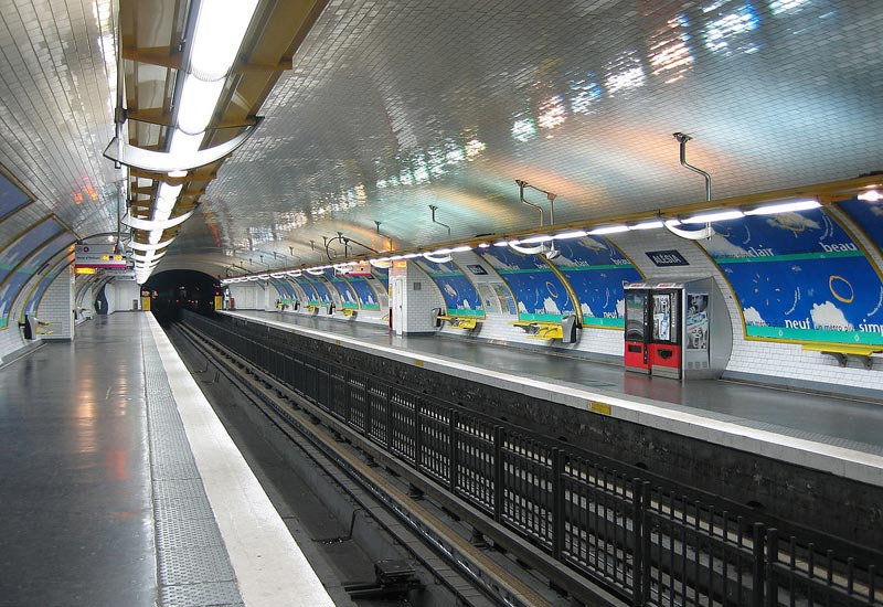 métro Alésia Paris photo