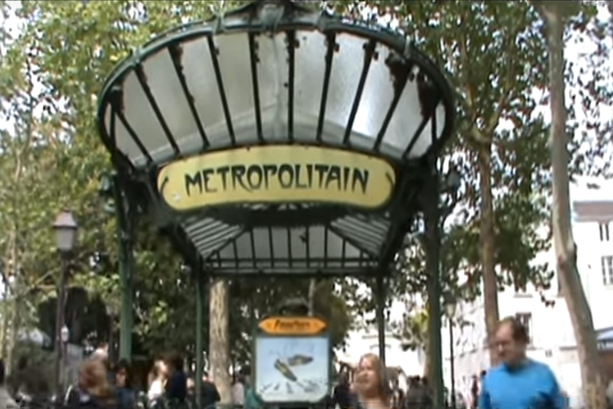 prendre le métro à Paris Abbesses Louvre-Rivoli