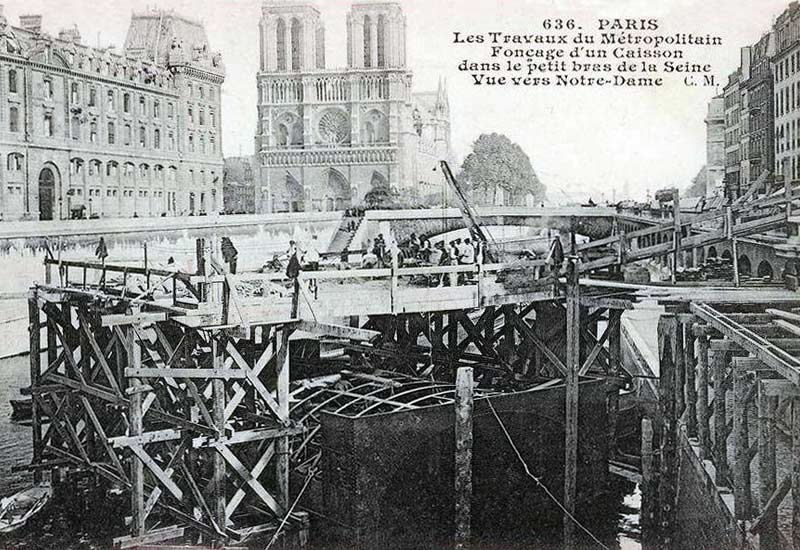travaux Ile de la Cité Notre-Dame métro 1906