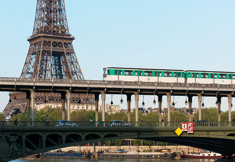 ligne 6 Pont de Bir Hakeim et Tour Eiffel