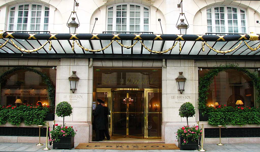 Hôtel Le Bristol, Rue du Faubourg Saint-Honoré, Paris